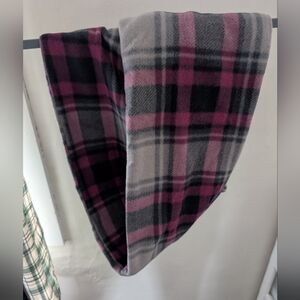 Plaid infinity scarf with zipper pocket
